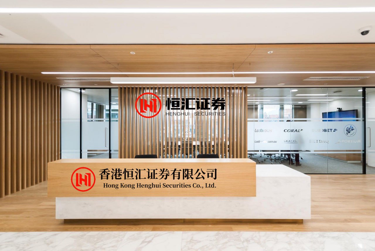 富隆配资平台 特朗普：如果你足够有钱，就可以这么低声说话